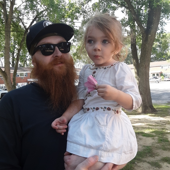 Meet your Posher, Dawn - Picture 3 of 16